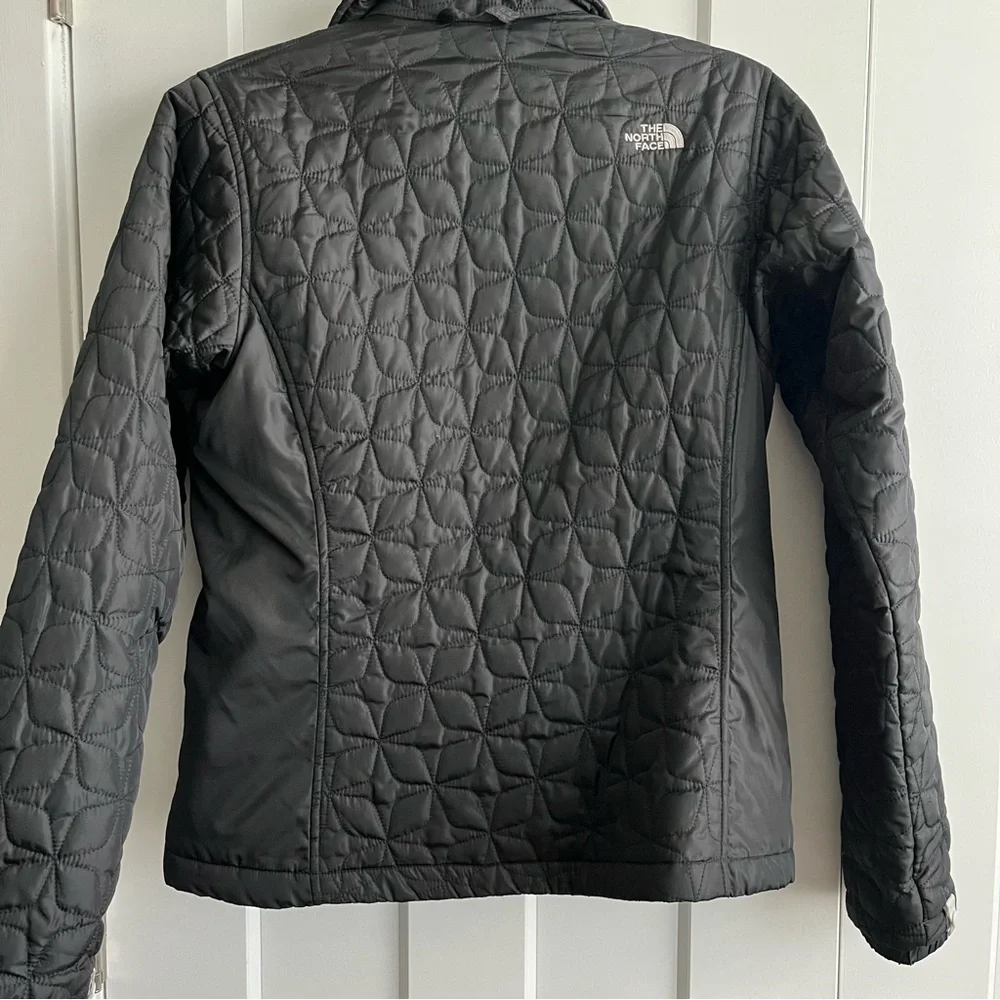 The North Face Coat Sz M - Picture 2 of 9